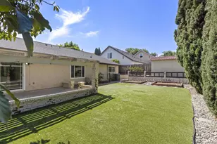 2589 Joann Dr, Oceanside, CA 92056 - Photo 35