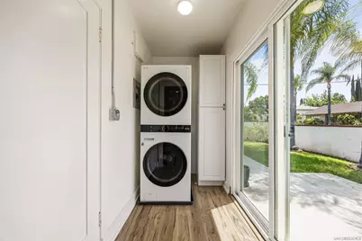  1011 W Cypress Ave, Redlands, CA 92373 - Photo 33