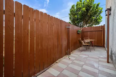  550 Park Way #8, Chula Vista, CA 91910 - Photo 9