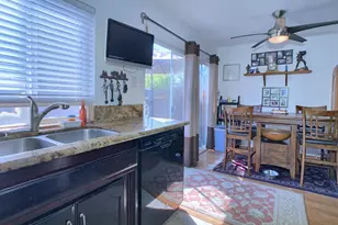 10618 Queen Jessica Ln, Santee, CA 92071 - Photo 17