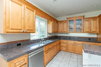  613 Carnation Lane, Fallbrook, CA 92028 - Photo 13