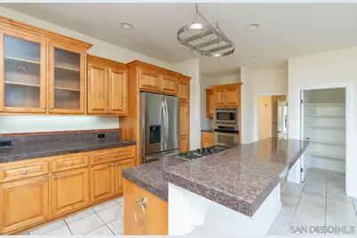  613 Carnation Ln, Fallbrook, CA 92028 - Photo 15