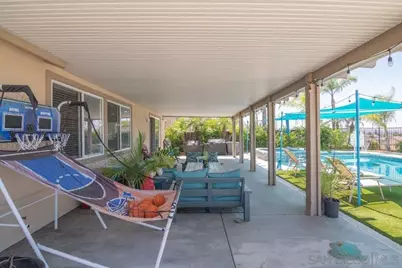  15325 E La Casa Dr, Moreno Valley, CA 92555 - Photo 5