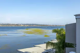 4015 Crown Point Dr, San Diego, CA 92109 - Photo 23