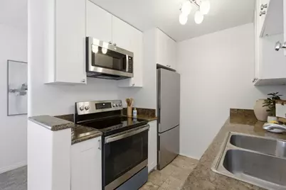  4015 Crown Point Dr #P6, San Diego, CA 92109 - Photo 9