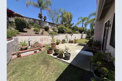  653 Cantara Ln, Vista, CA 92081 - Photo 31