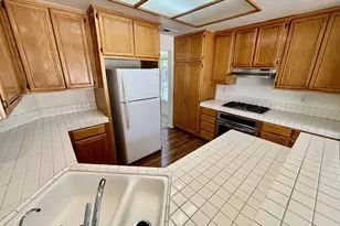 653 Cantara Ln, Vista, CA 92081 - Photo 15