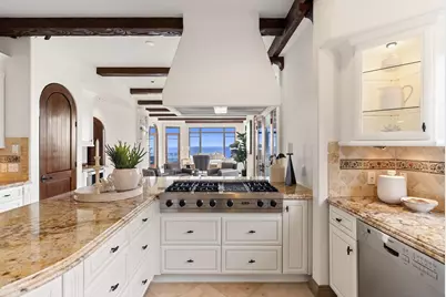  1745 Amalfi St, La Jolla, CA 92037 - Photo 11