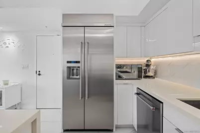  500 W Harbor Drive #1013, San Diego, CA 92101 - Photo 17