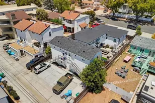 1953 Emerald St, San Diego, CA 92109 - Photo 33