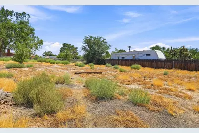  12787 Pocono Rd, Apple Valley, CA 92308 - Photo 25