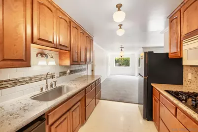  7169 Ballinger Ave, San Diego, CA 92119 - Photo 7