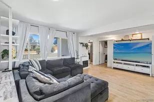 9239 Bellagio Rd, Santee, CA 92071 - Photo 11