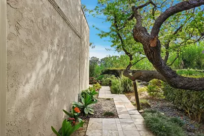  8963 Caminito Fresco, La Jolla, CA 92037 - Photo 41