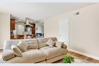  520 La Barca St, Spring Valley, CA 91977 - Photo 5