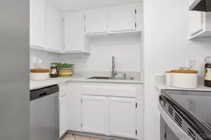 4240 Menlo Ave, San Diego, CA 92115 - Photo 7