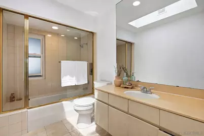  2264 Caminito Castillo, La Jolla, CA 92037 - Photo 27