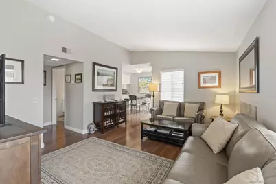  7439 Altiva Place, Carlsbad, CA 92009 - Photo 3