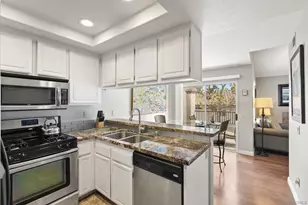 7439 Altiva Pl, Carlsbad, CA 92009 - Photo 21