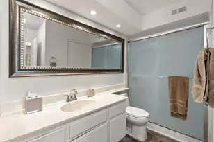 7439 Altiva Pl, Carlsbad, CA 92009 - Photo 11