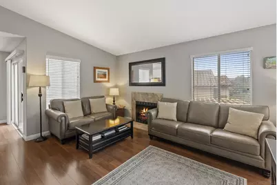  7439 Altiva Place, Carlsbad, CA 92009 - Photo 3