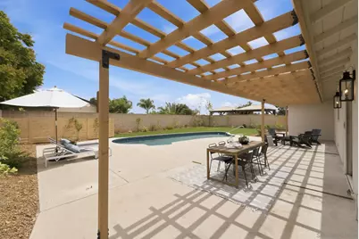  3610 Trieste Drive, Carlsbad, CA 92010 - Photo 5