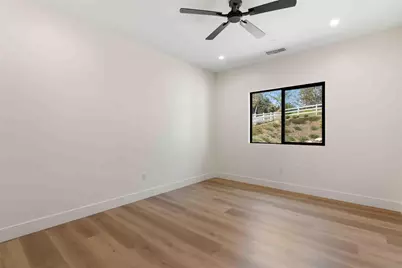  575 Twin Country Lane, Fallbrook, CA 92028 - Photo 15