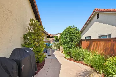  12579 Cresta Pl, San Diego, CA 92128 - Photo 33