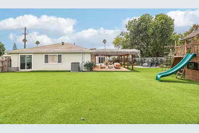  4410 Carib Ct, San Diego, CA 92117 - Photo 27