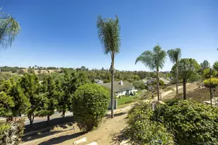 1221 Palomares Ct, Fallbrook, CA 92028 - Photo 19