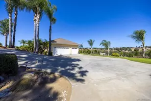 1221 Palomares Ct, Fallbrook, CA 92028 - Photo 27