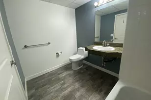 1080 Park Blvd, San Diego, CA 92101 - Photo 17
