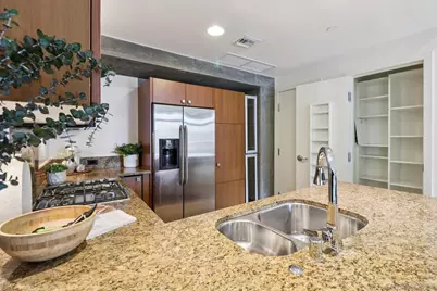  800 The Mark Lane #607, San Diego, CA 92101 - Photo 17