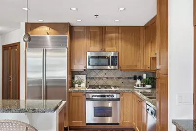  700 W Harbor Dr #608, San Diego, CA 92101 - Photo 17
