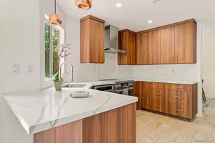 5849 Caminito Del Estio, La Jolla, CA 92037 - Photo 7