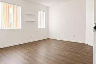 7405 Charmant Dr, San Diego, CA 92122 - Photo 7