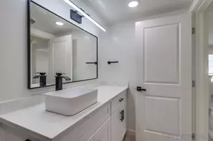 1478 Hornblend St, San Diego, CA 92109 - Photo 23