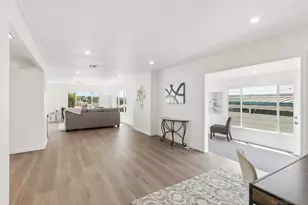 243 Havenview Ln, Oceanside, CA 92056 - Photo 9