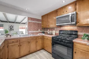 750 Melrose Pl, Vista, CA 92083 - Photo 17