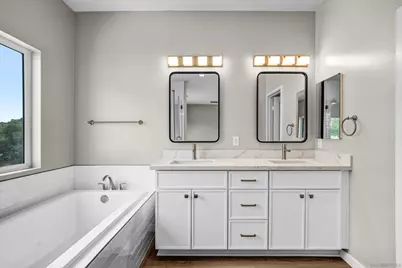  3925 Rojo Tierra Rd, La Mesa, CA 91941 - Photo 13