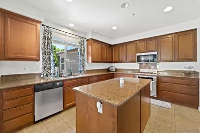  2205 Andalusia Lane #6, Chula Vista, CA 91915 - Photo 7
