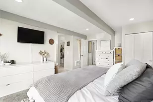 2311 Caringa Way, Carlsbad, CA 92009 - Photo 19