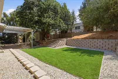  860 Magarian Rd, Fallbrook, CA 92028 - Photo 23