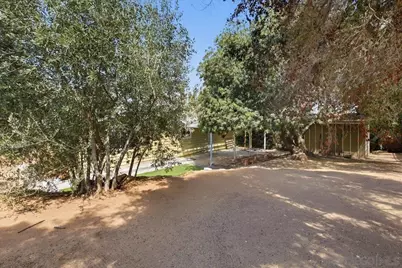  860 Magarian Rd, Fallbrook, CA 92028 - Photo 27