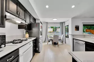 5521 Daybreak Ct, Oceanside, CA 92057 - Photo 9