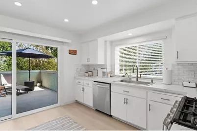  849 Bluebell Ct, Carlsbad, CA 92011 - Photo 13