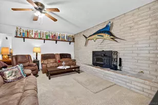 4621 Chateau Dr, San Diego, CA 92117 - Photo 19