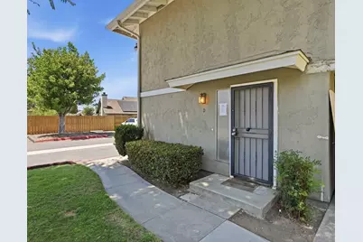  2504 Wanek Road #D, Escondido, CA 92027 - Photo 3