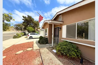  3671 Campus Dr, Oceanside, CA 92056 - Photo 37