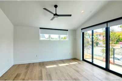  221-227 W G Street, Encinitas, CA 92024 - Photo 11